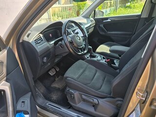 2019 Volkswagen Tiguan II, бежевый, 3050000 рублей, вид 3