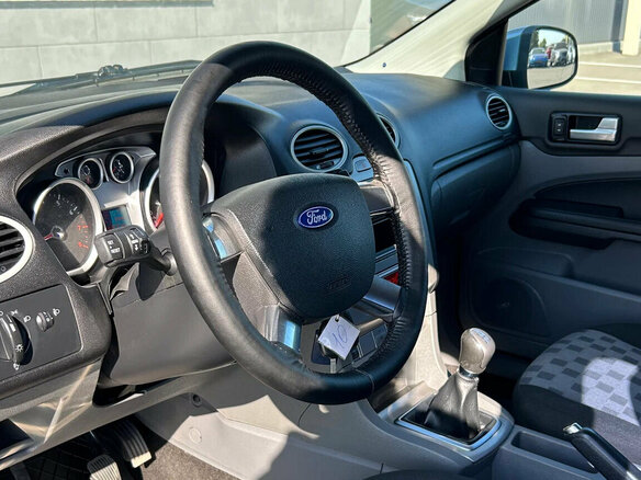 2008 Ford Focus II Рестайлинг, голубой - вид 9