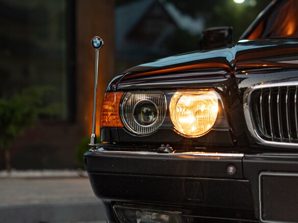 2000 BMW 7 серии 740i III (E38) Рестайлинг, чёрный, 1550000 рублей - вид 6