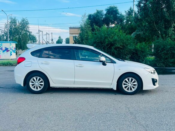 2014 Subaru Impreza IV Рестайлинг, белый, 1199000 рублей - вид 5