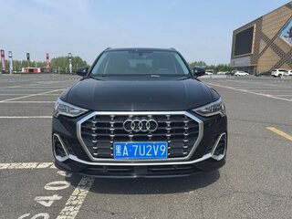 2022 Audi Q3 35 TFSI II (F3), чёрный, 2370000 рублей, вид 2