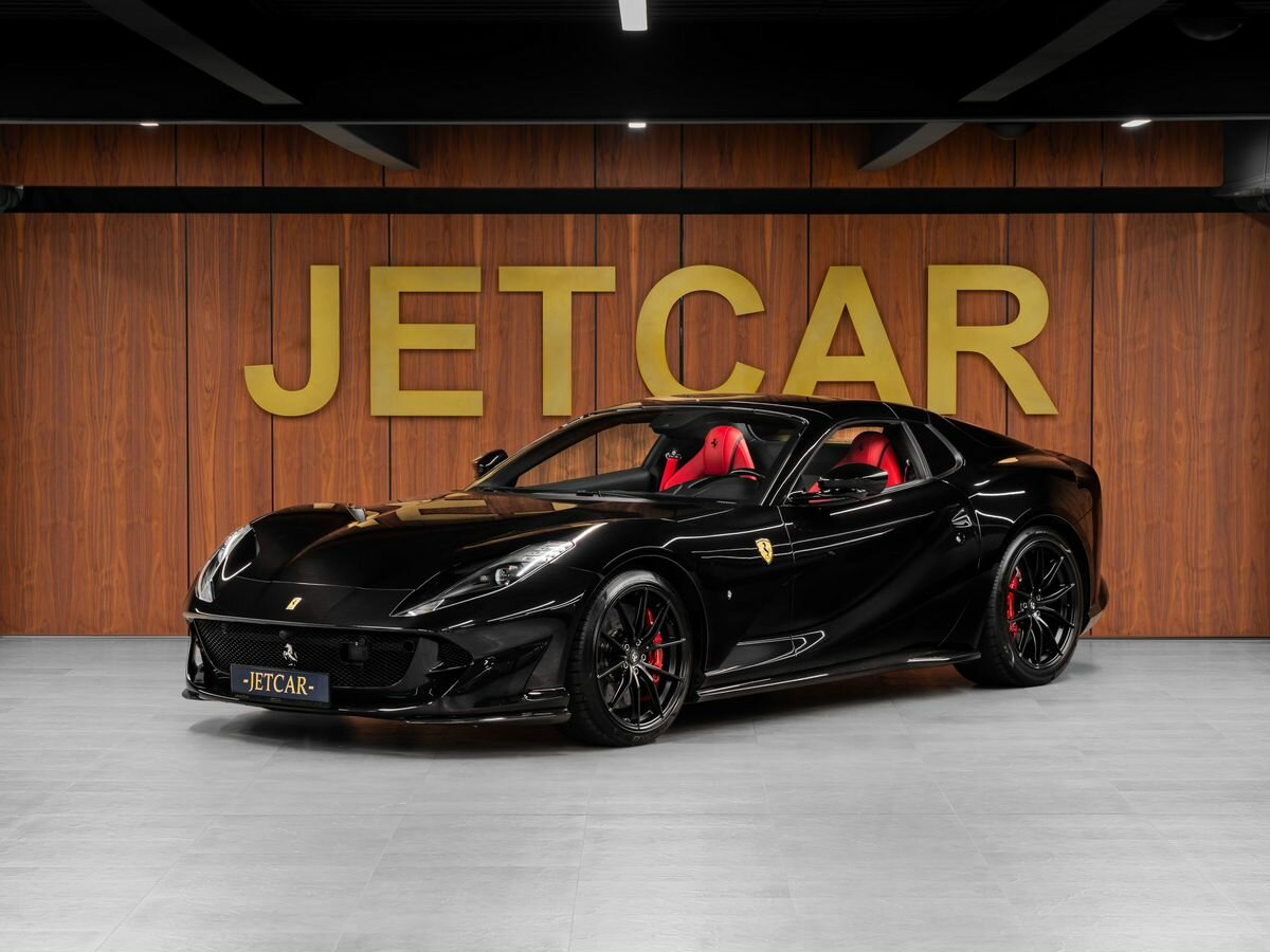 Открыть фотографии: Ferrari 812