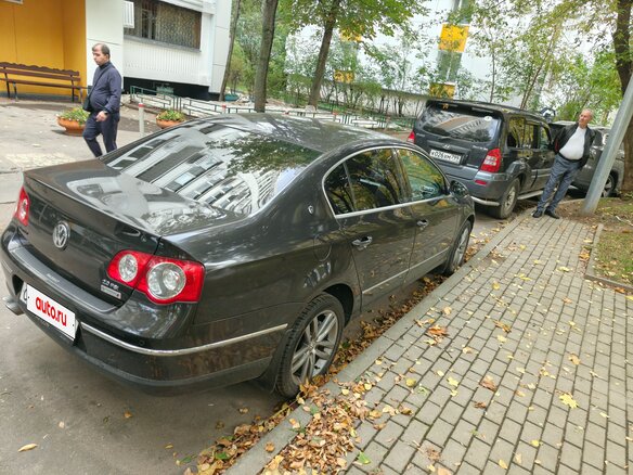2006 Volkswagen Passat B6, коричневый, 760000 рублей - вид 5