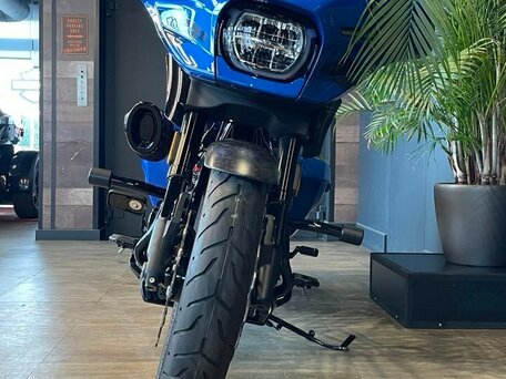 2026 Harley-Davidson CVO Street Glide ST, синий, 6500000 рублей, вид 4