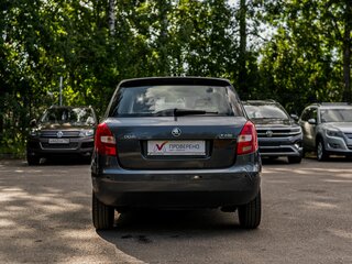 2014 Skoda Fabia II Рестайлинг, серый, 660000 рублей, вид 4