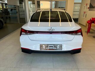 2021 Hyundai Elantra VII (CN7), белый, 1890000 рублей, вид 5