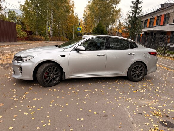 2016 Kia Optima IV, серебристый, 2300000 рублей - вид 4