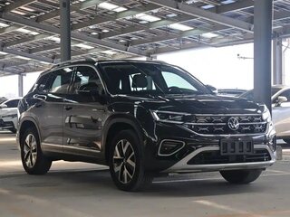 2023 Volkswagen Tayron I Рестайлинг, чёрный, 2348000 рублей, вид 3