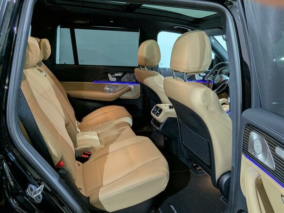2026 Mercedes-Benz GLS 450 II (X167) Рестайлинг, чёрный, 18000000 рублей - вид 11