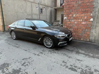 2018 BMW 5 серии 520d xDrive VII (G30/G31/G38), чёрный, 3250000 рублей, вид 5