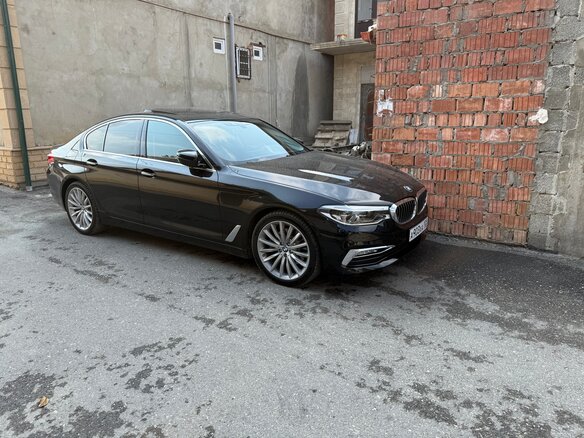 2018 BMW 5 серии 520d xDrive VII (G30/G31/G38), чёрный - вид 4