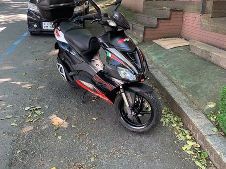 2018 Aprilia SR 50 R, красный, 170000 рублей, вид 3