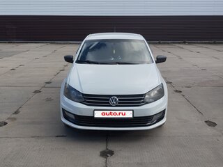 2019 Volkswagen Polo V Рестайлинг, белый, 600000 рублей, вид 1