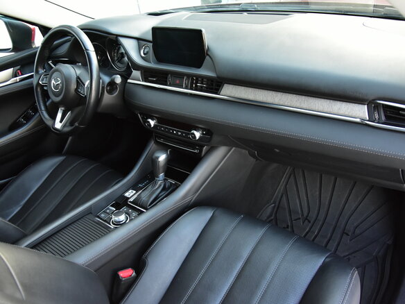 2019 Mazda 6 III (GJ) Рестайлинг 2, красный, 1900000 рублей - вид 13