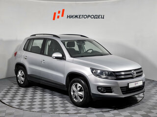 2012 Volkswagen Tiguan I Рестайлинг, серебристый, 942000 рублей, вид 3