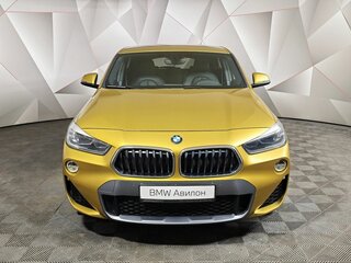 2018 BMW X2 xDrive20i I (F39), золотистый, 3350000 рублей, вид 3