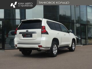 2021 Toyota Land Cruiser Prado 150 Series Рестайлинг 3, белый, 4382000 рублей, вид 3