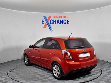 2010 Kia Rio II Рестайлинг, красный, 560000 рублей, вид 5