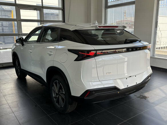2026 Omoda C5 II, белый, 2800000 рублей - вид 3