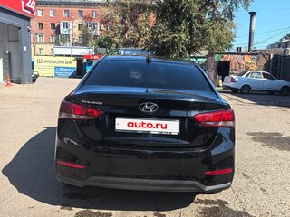 2018 Hyundai Solaris II, чёрный, 950000 рублей, вид 3