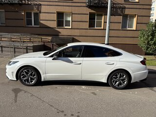 2021 Hyundai Sonata VIII (DN8), белый, 2500000 рублей, вид 4