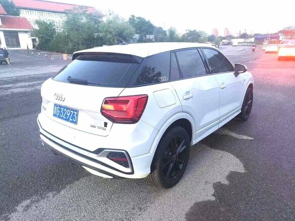 2022 Audi Q2 L 35 TFSI I Рестайлинг, белый, 2400000 рублей - вид 4
