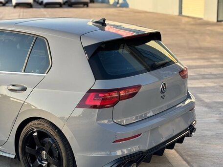 2023 Volkswagen Golf VIII, серый, 1950000 рублей, вид 2