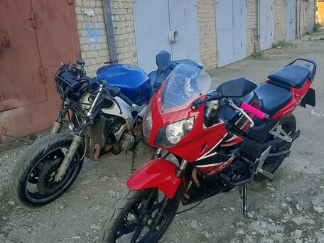 1999 Yamaha YZF-R6, синий, 200000 рублей, вид 3