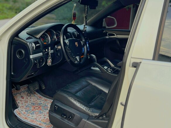 2004 Porsche Cayenne I (955), белый, 930000 рублей - вид 18