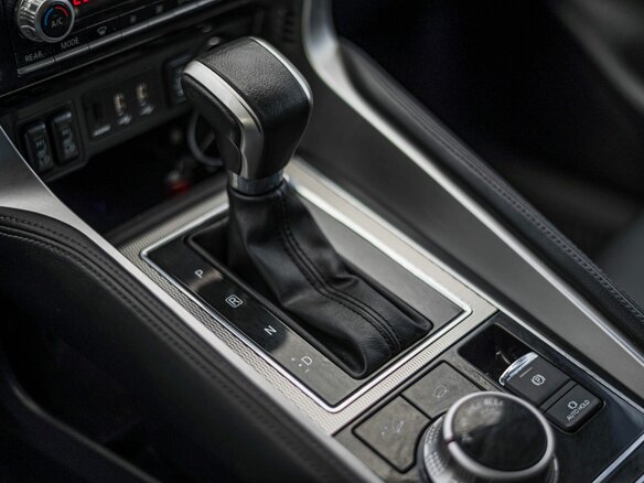 2021 Mitsubishi Pajero Sport III Рестайлинг, белый, 3650000 рублей - вид 8