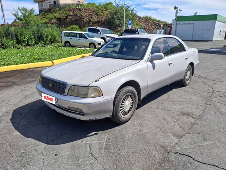 1992 Toyota Crown Majesta I (S140), белый, 280000 рублей, вид 5