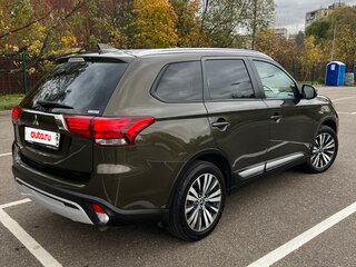 2021 Mitsubishi Outlander III Рестайлинг 3, коричневый, 1980000 рублей, вид 5