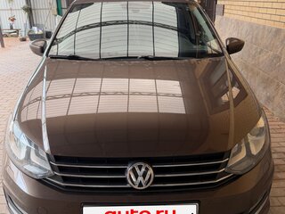 2017 Volkswagen Polo V Рестайлинг, коричневый, 1250000 рублей, вид 1