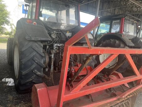 2012 Valtra T194, красный, 5700000 рублей, вид 5