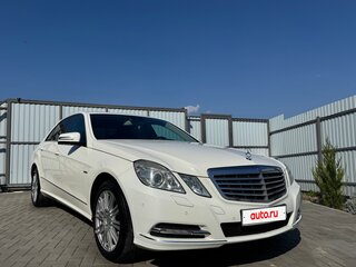 2010 Mercedes-Benz E-Класс 250 5G-Tronic IV (W212, S212, C207), белый, 1600000 рублей, вид 4