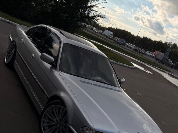 1999 BMW 7 серии 735i III (E38) Рестайлинг, серебристый, 1400000 рублей - вид 13