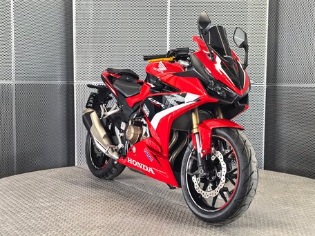 2023 Honda CBR 400R, красный, 677000 рублей, вид 2