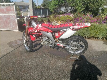 2004 Honda CRF 450R, красный, 280000 рублей, вид 4