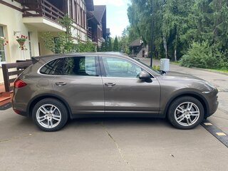 2011 Porsche Cayenne II (958), коричневый, 1900000 рублей, вид 4