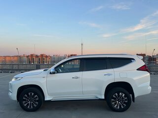 2022 Mitsubishi Montero Sport III Рестайлинг, белый, 3580000 рублей, вид 2