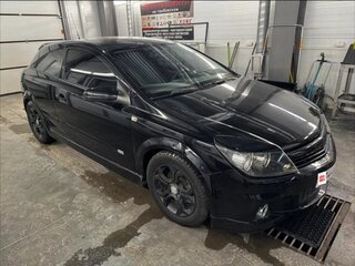 2008 Opel Astra GTC H Рестайлинг, чёрный, 520000 рублей, вид 1