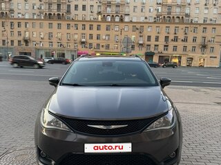 2018 Chrysler Pacifica RU, серый, 2650000 рублей, вид 1