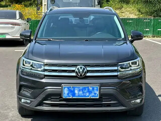 2023 Volkswagen Tharu I, серый, 1750000 рублей, вид 2