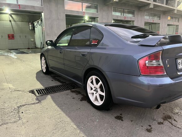 2005 Subaru Legacy IV, серый, 610000 рублей - вид 3