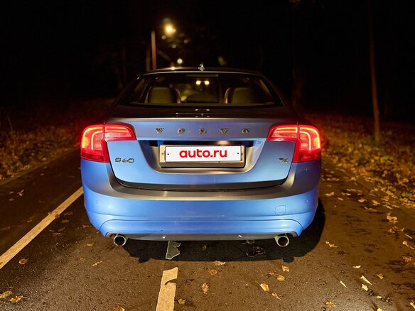 2014 Volvo S60 II Рестайлинг, голубой - вид 3