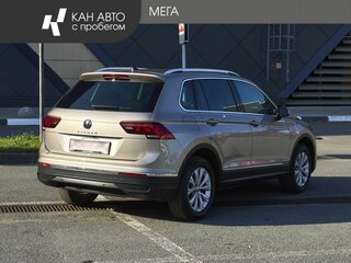 2021 Volkswagen Tiguan II Рестайлинг, коричневый, 2437000 рублей, вид 2