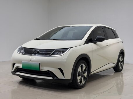 2024 BYD Dolphin 44.9 kWh I, бежевый, 1655000 рублей, вид 1