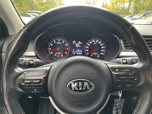2017 Kia Rio IV, серый, 1180000 рублей - вид 12