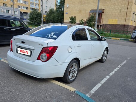 2012 Chevrolet Aveo II, белый, 450000 рублей, вид 3