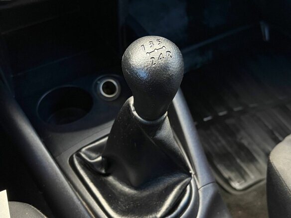 2010 Mitsubishi Outlander II Рестайлинг, серебристый, 909000 рублей - вид 21